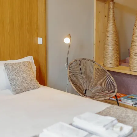 Flores Deluxe By Hosty