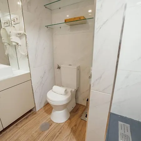 Apartment Flores Deluxe By Hosty Porto