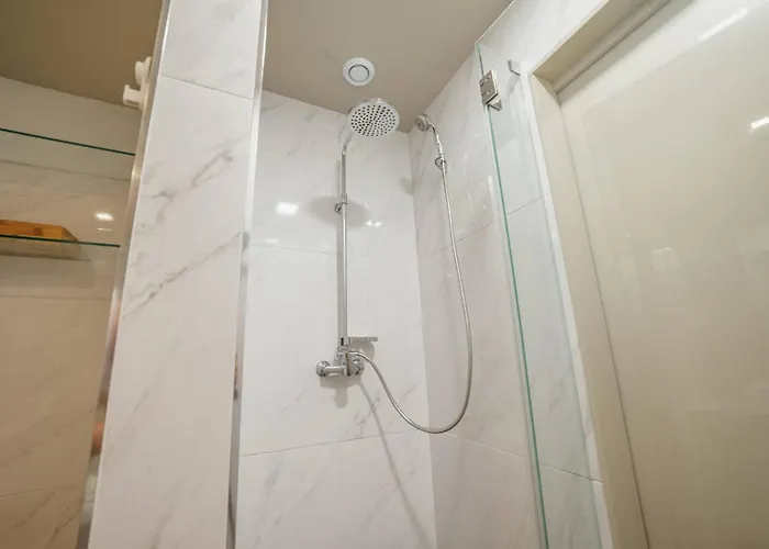 Flores Deluxe By Hosty *