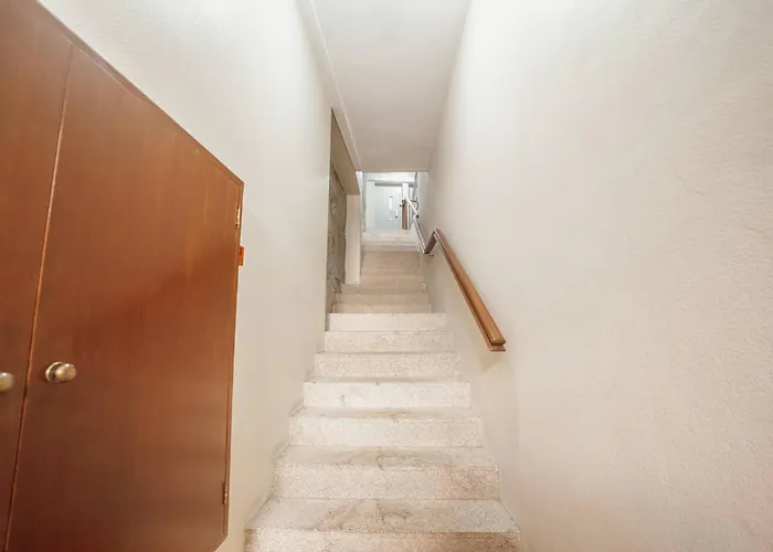 Flores Deluxe By Hosty Apartament