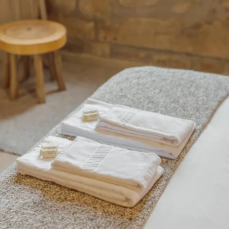 Flores Deluxe By Hosty * Oporto